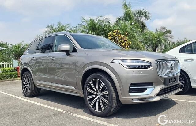 gia-xe-volvo-xc90-2025