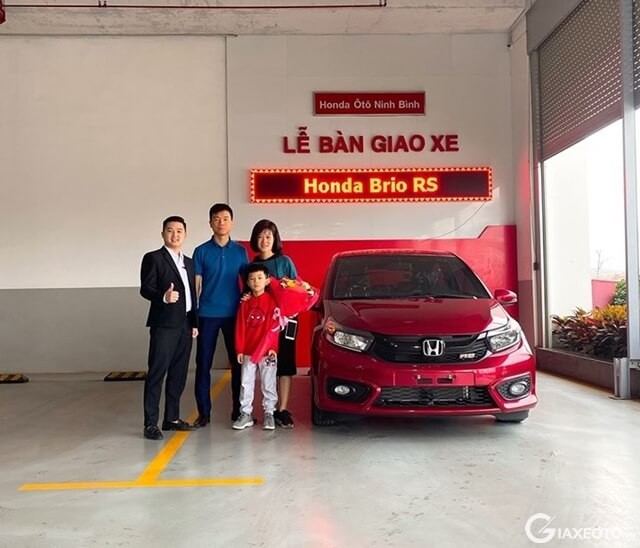 giao-xe-moi-tai-honda-oto-ninh-binh-trang-an
