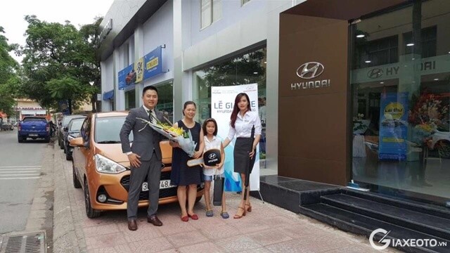 giao-xe-moi-tai-hyundai-pham-hung