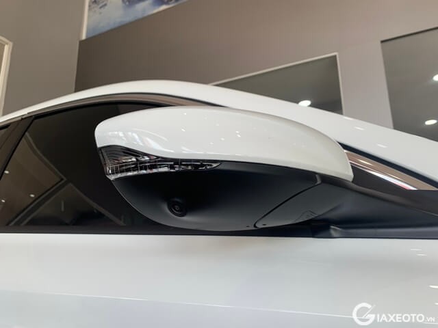 guong-chieu-hau-ngoai-mg5-2023