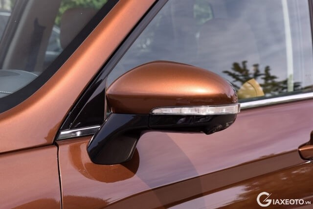 guong-chieu-hau-ngoai-xe-brilliance-v7