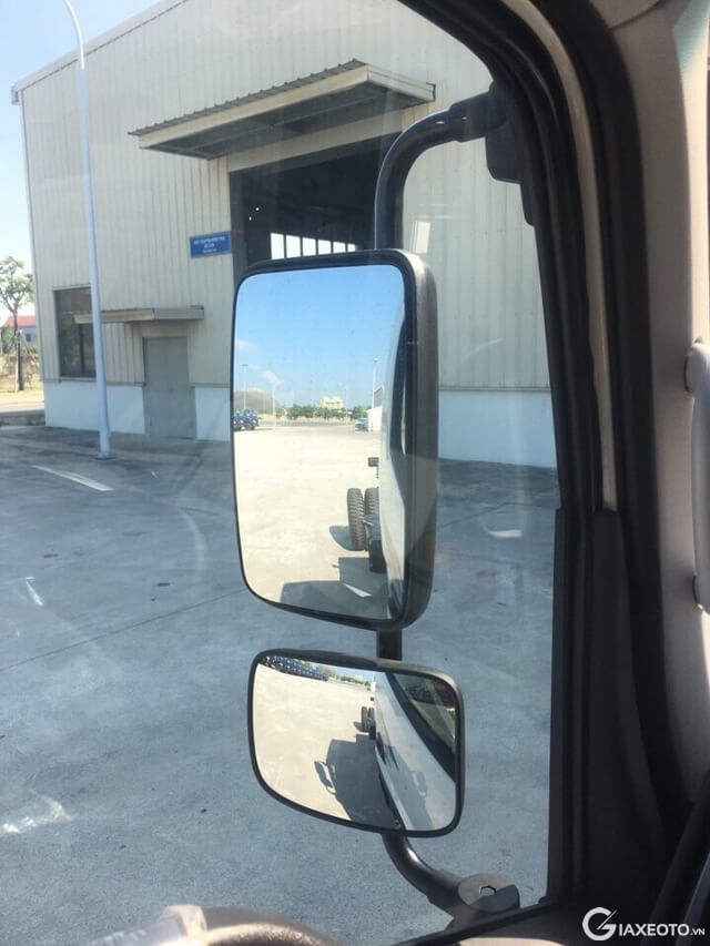 guong-chieu-hau-ngoai-xe-hyundai-mighty-ex8