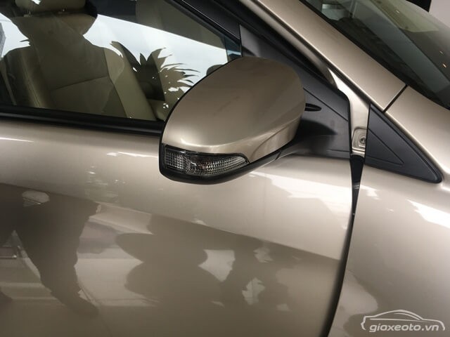 guong-chieu-hau-ngoai-xe-toyota-vios-1_5g