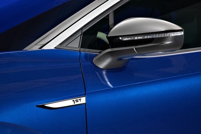 guong-chieu-hau-ngoai-xe-volkswagen-id4