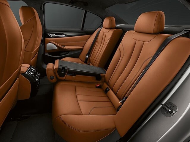 hang-ghe-sau-xe-bmw-m5