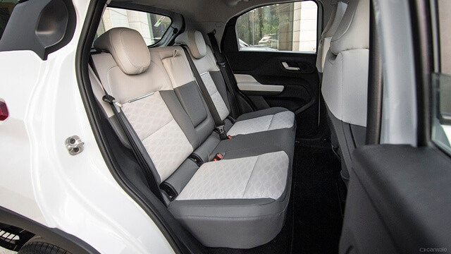 hang-ghe-sau-xe-tata-punch-ev