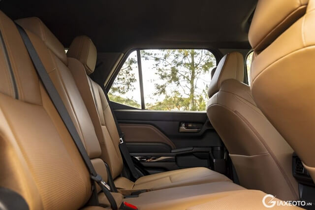 hang-ghe-sau-xe-toyota-4runner-2025