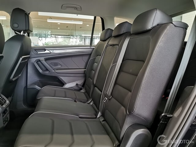 hang-ghe-thu-2-xe-volkswagen-tiguan-luxury-s