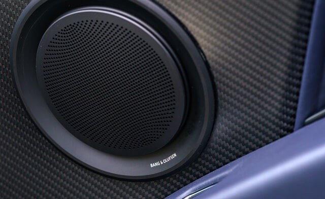 he-thong-am-thanh-xe-aston-martin-db11