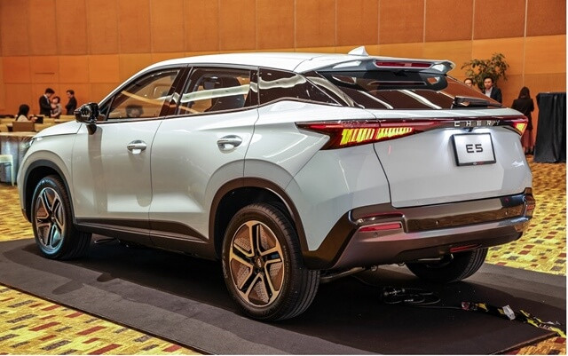 hong-xe-chery-omoda-e5