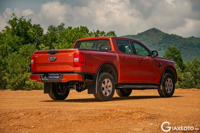 hong-xe-ford-ranger-xlt