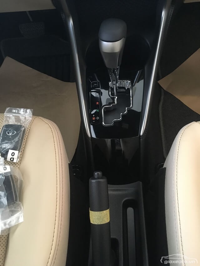 hop-so-xe-toyota-yaris