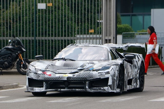 hypercar-ferrari-f250