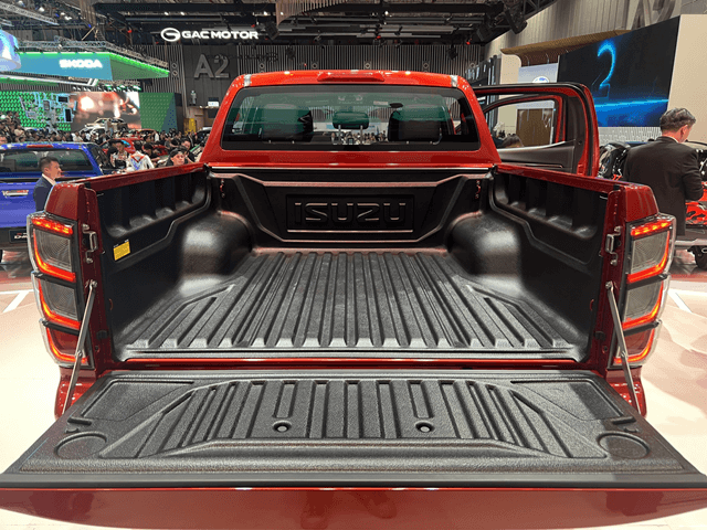 isuzu-d-max-thung-xe