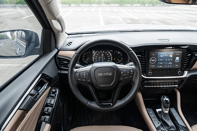 isuzu-mu-x-vo-lang