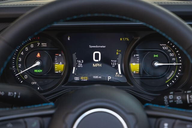 jeep-wrangler-dong-ho