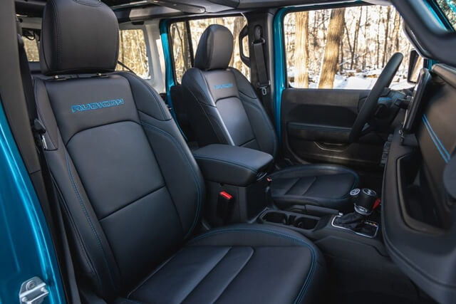 jeep-wrangler-khoang-lai