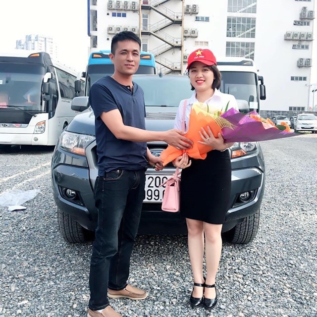 khach-hang-ford-ha-thanh