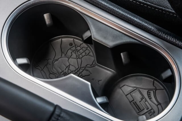 khay-de-coc-xe-volkswagen-passat