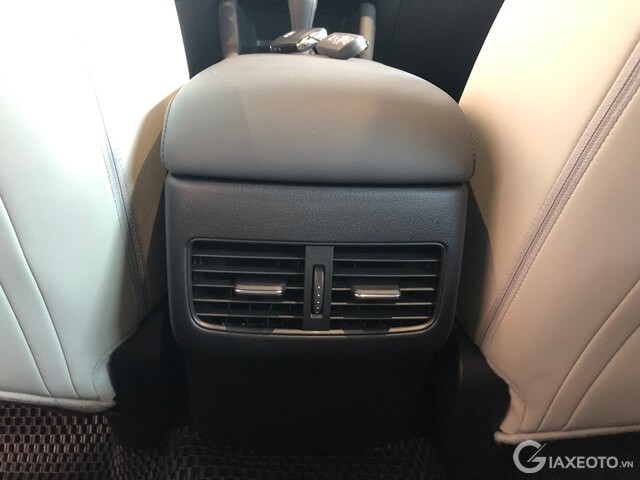 khe-gio-dieu-hoa-xe-mazda-3