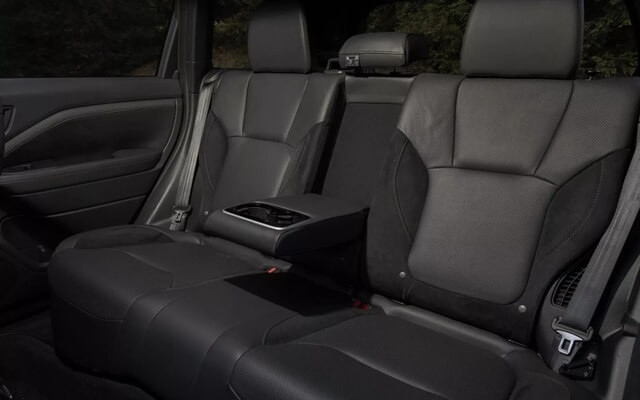 khoang-hanh-khach-subaru-forester-hybrid