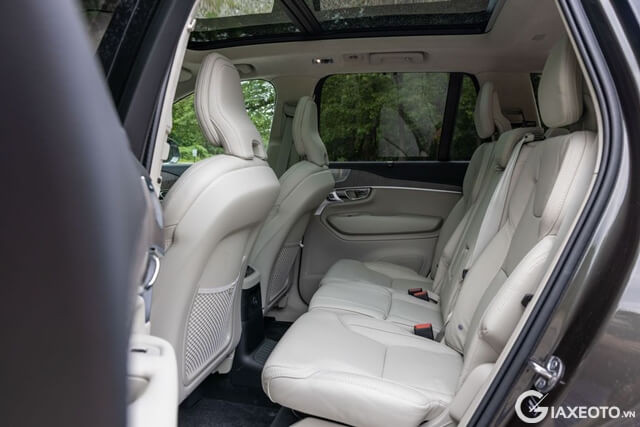 khoang-hanh-khach-volvo-xc90