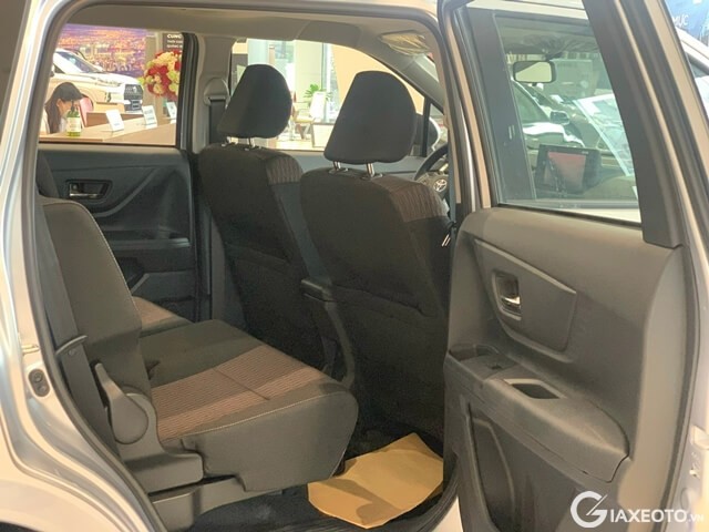 khoang-hanh-khach-xe-toyota-avanza-premio-2023