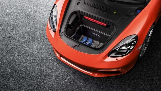 khoang-hanh-ly-porsche-718-boxster1