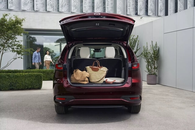 khoang-hanh-ly-xe-mazda-cx-80