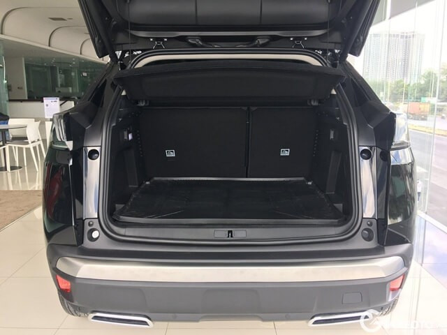 khoang-hanh-ly-xe-peugeot-3008-2024