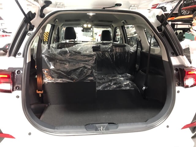 khoang-hanh-ly-xe-toyota-veloz-2023