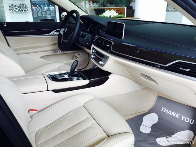 noi-that-xe-bmw-740li