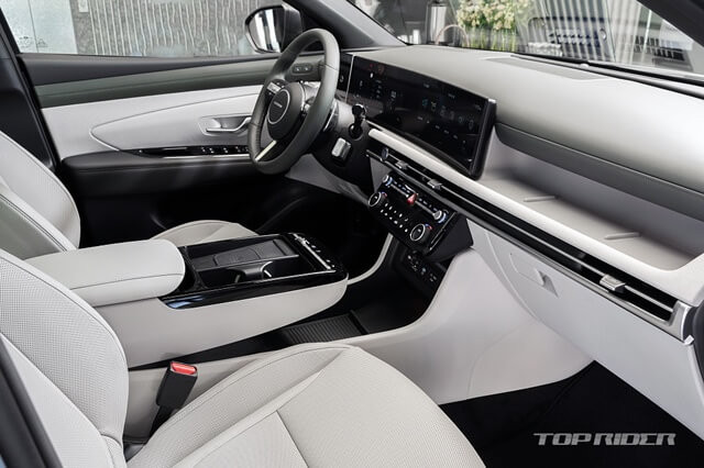 khoang-lai-xe-hyundai-tucson-hybrid