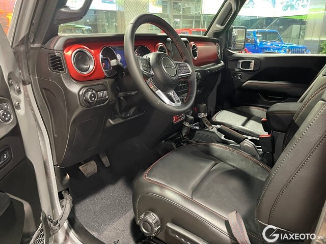 khoang-lai-xe-jeep-wrangler-rubicon