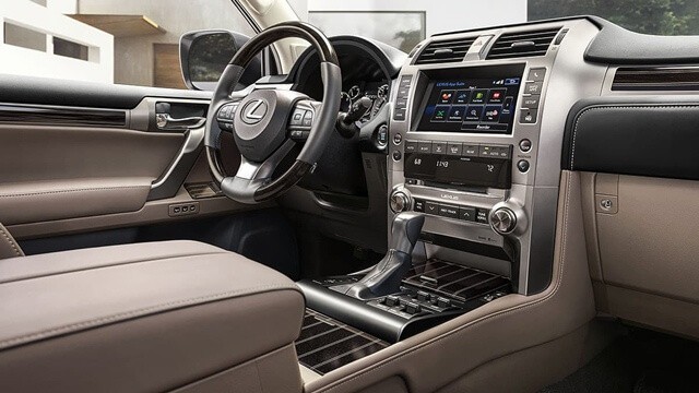 khoang-lai-xe-lexus-gx460