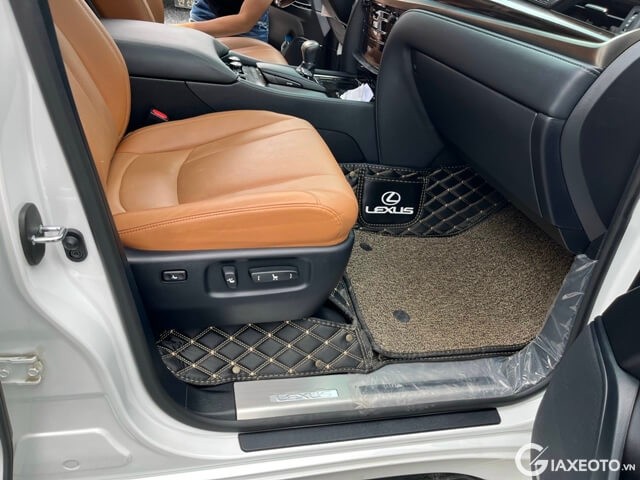 khoang-lai-xe-lexus-lx570-super-sport-2020