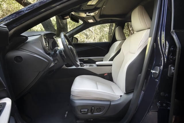 khoang-lai-xe-lexus-rx350-2025