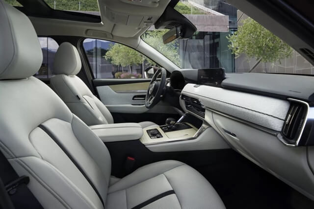 khoang-lai-xe-mazda-cx-80