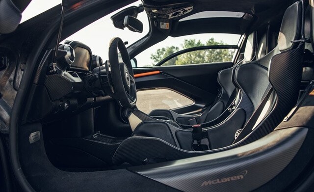 khoang-lai-xe-mclaren-senna