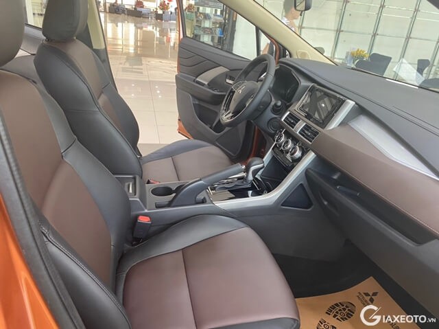 khoang-lai-xe-mitsubishi-xpander-cross