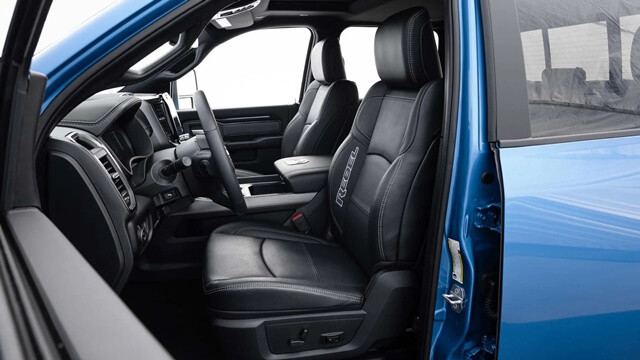 khoang-lai-xe-ram-2500