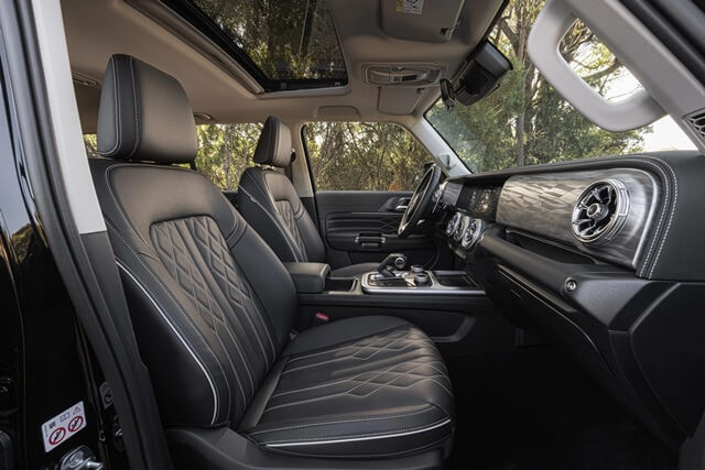 khoang-lai-xe-tank-300