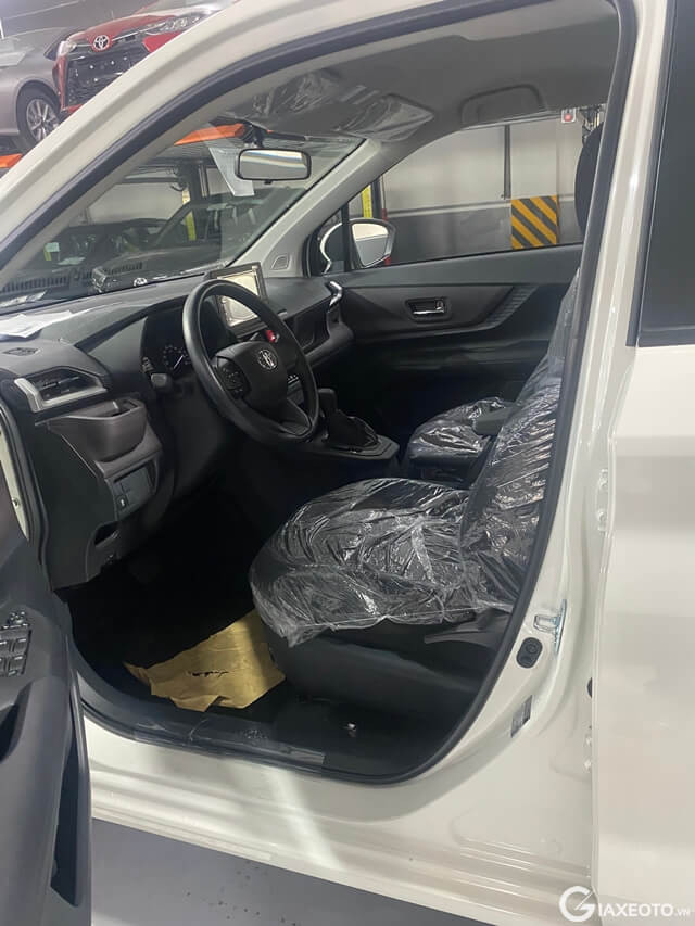 khoang-lai-xe-toyota-avanza-2025