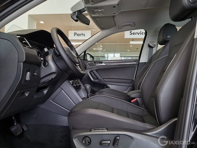 khoang-lai-xe-volkswagen-tiguan-luxury-s