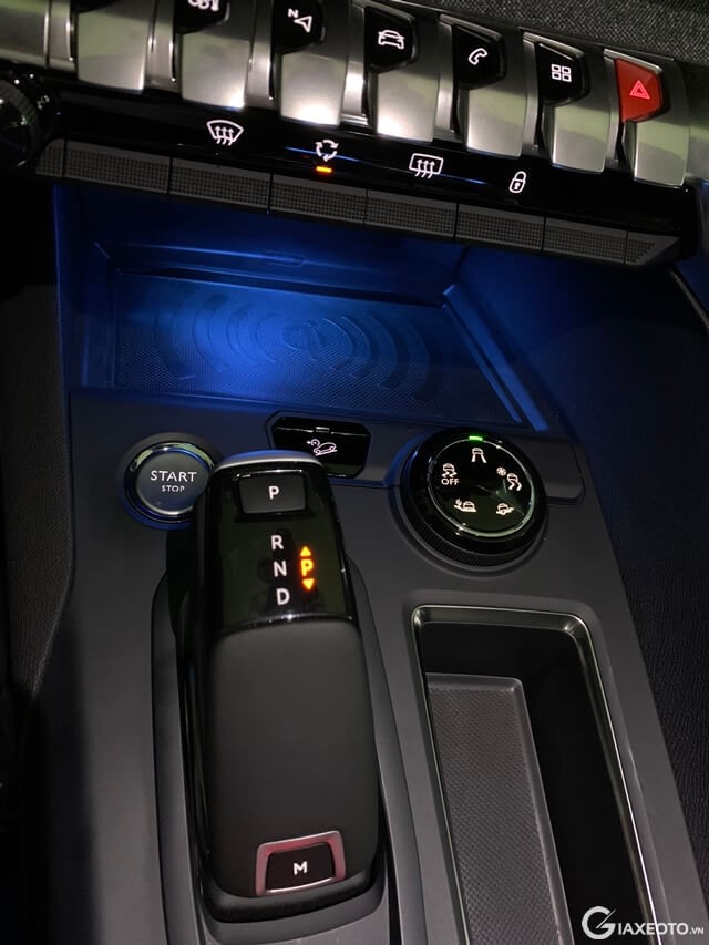 khu-vuc-can-so-peugeot-3008