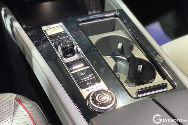 khu-vuc-can-so-xe-volkswagen-teramont-x-luxury