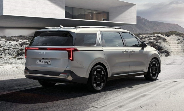 kia-carnival-ngoai-that