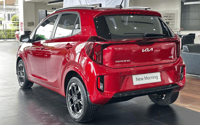 kia-morning-new-hong-va-duoi-xe