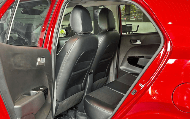 kia-morning-new-khoang-hanh-khach