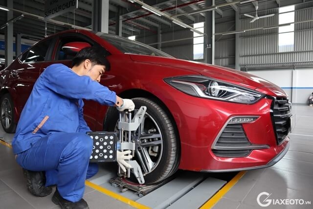 ky-thuat-vien-tai-hyundai-binh-duong